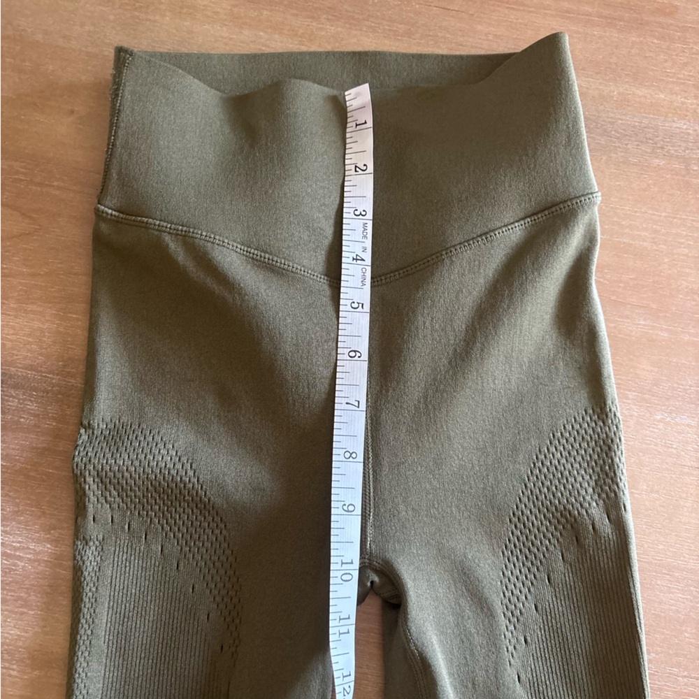 Fabletics Sculptknit Contour High-Waisted Legging, Small Olive Green - Picture 4 of 6